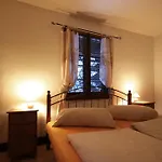 Kladska Apartment *